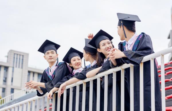 香港的大學研究生申請條件（香港大學本科生申請條件）