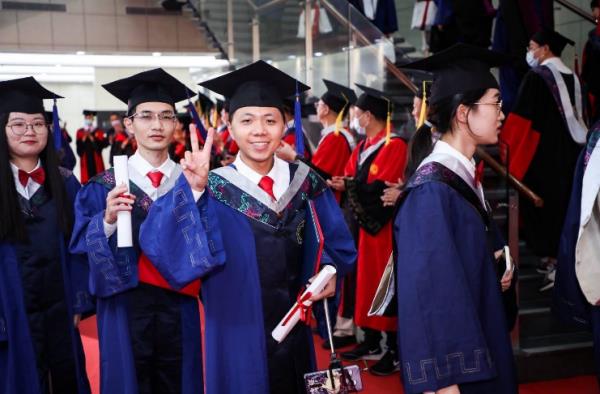 香港的大學研究生申請條件（香港大學本科生申請條件）